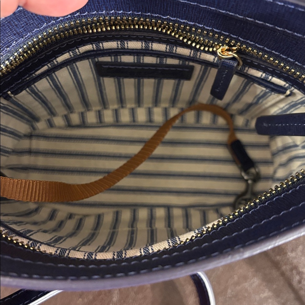 NWOT Dooney & Bourke Navy Blue Crossbody - Picture 7 of 11